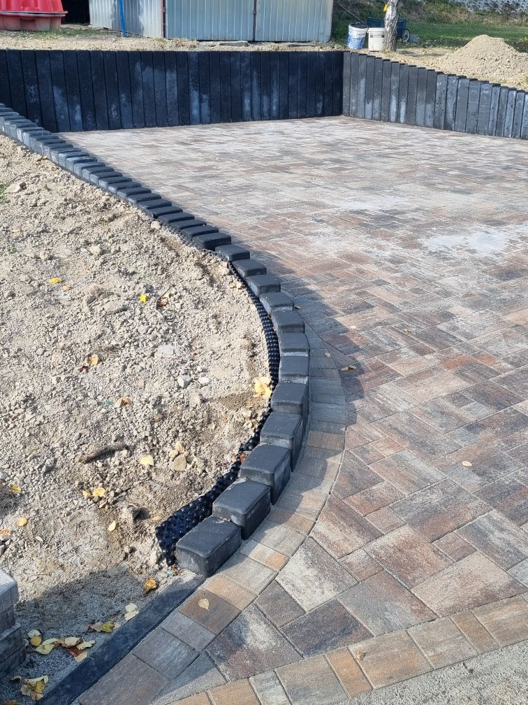 Podjazd z kostki brukowej przy domu – Limanowa